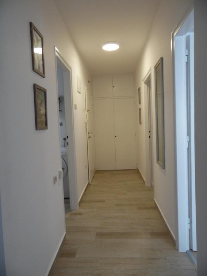 Apartment Lena พูลา ภายนอก รูปภาพ